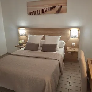 Mistral Appartement Port-Saint-Louis-du-Rhône